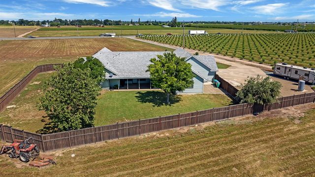 1844 W Highway 12, Lodi, CA 95242