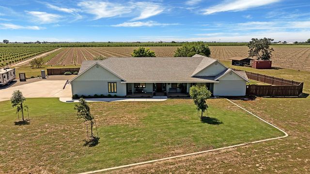 1844 W Highway 12, Lodi, CA 95242