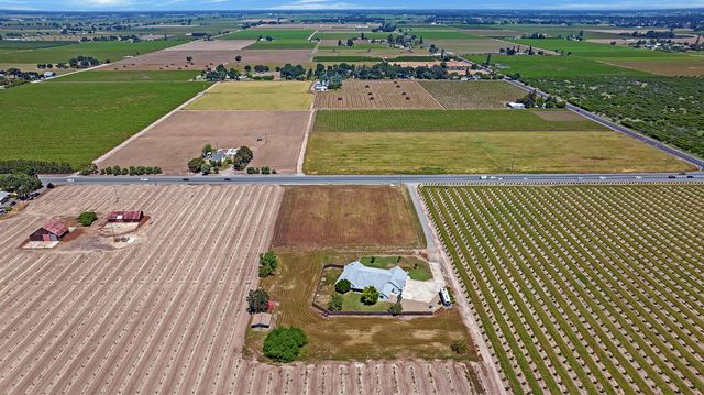 1844 W Highway 12, Lodi, CA 95242