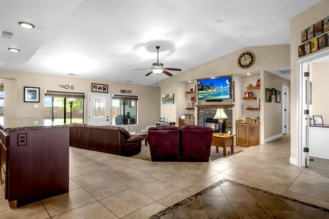 1844 W Highway 12, Lodi, CA 95242