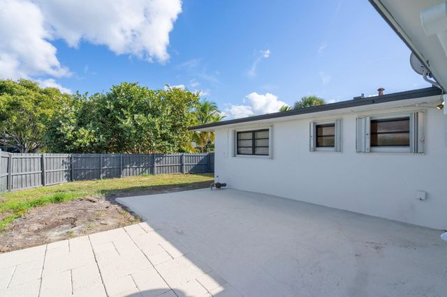 1908 Moor Drive, Lake Worth Beach, FL 33461
