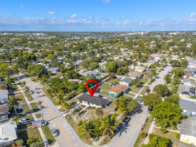 1908 Moor Drive, Lake Worth Beach, FL 33461