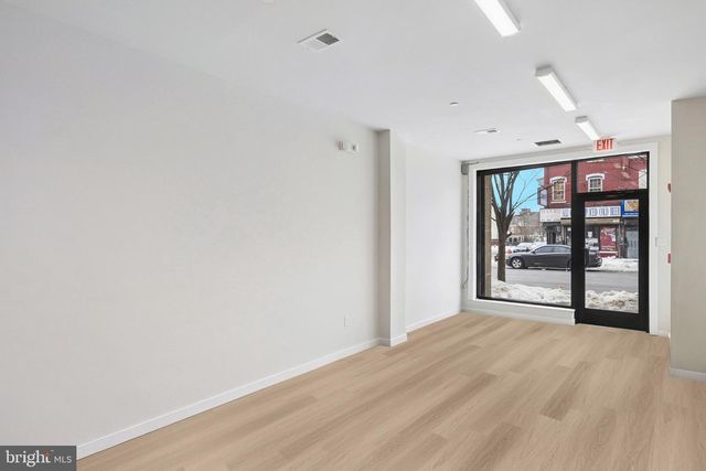 4041 LANCASTER AVE, Philadelphia, PA 19104