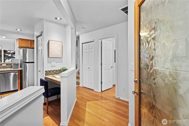 7552 NE 203rd Street, Kenmore, WA 98028