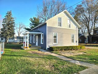 104 W Hotchin Avenue, White Pigeon Vllg, MI 49099