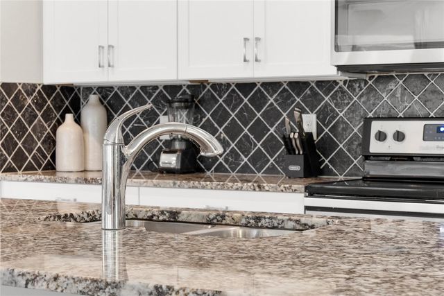 9014 PELICAN COVE TRAIL, Kissimmee, FL 34747