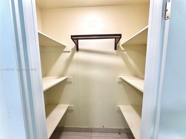 1711 Fillmore St 510, Hollywood, FL 33020