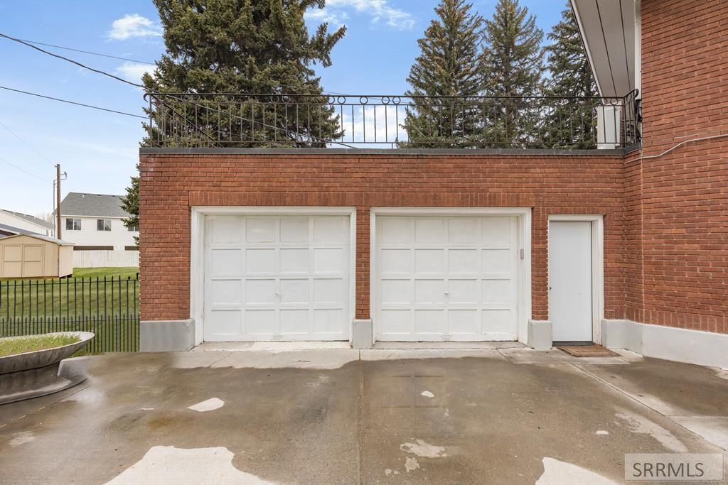 Image 3 of property listing at 795 Saturn Avenue, Idaho Falls, ID 83402