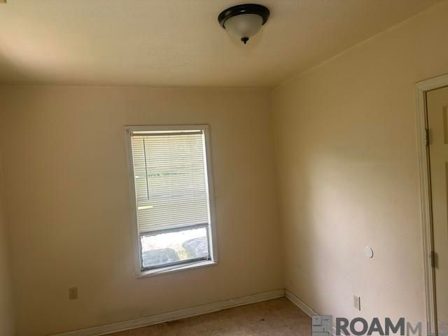 4435 Elm Dr, Baton Rouge, LA 70805