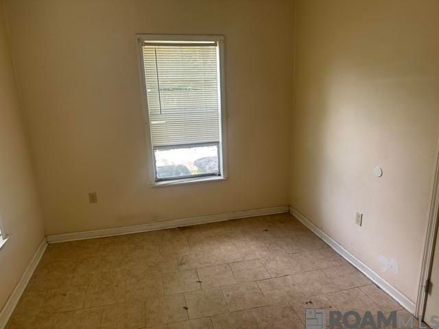4435 Elm Dr, Baton Rouge, LA 70805