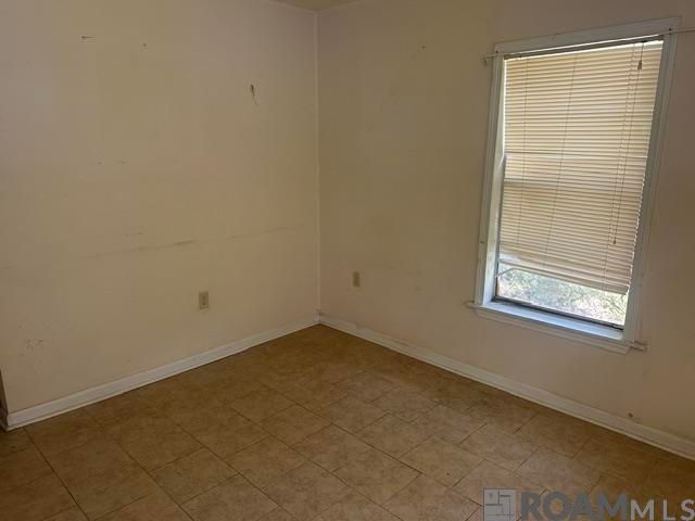 4435 Elm Dr, Baton Rouge, LA 70805