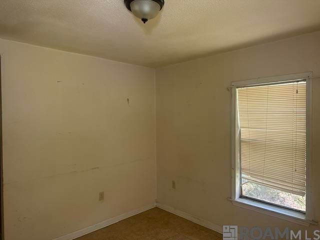 4435 Elm Dr, Baton Rouge, LA 70805