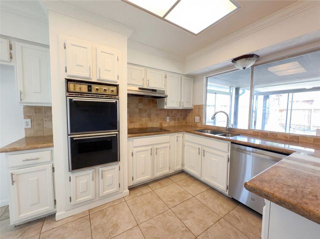 3819 Glen Cove Circle, Missouri City, TX 77459