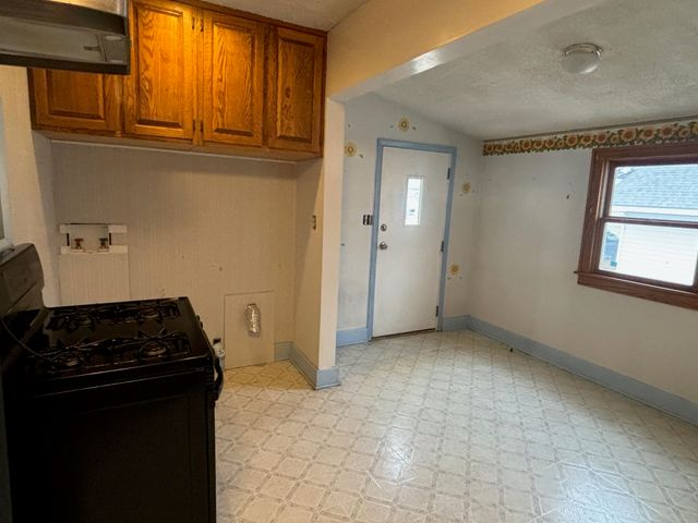 626 SE 5th, Newton, KS 67114