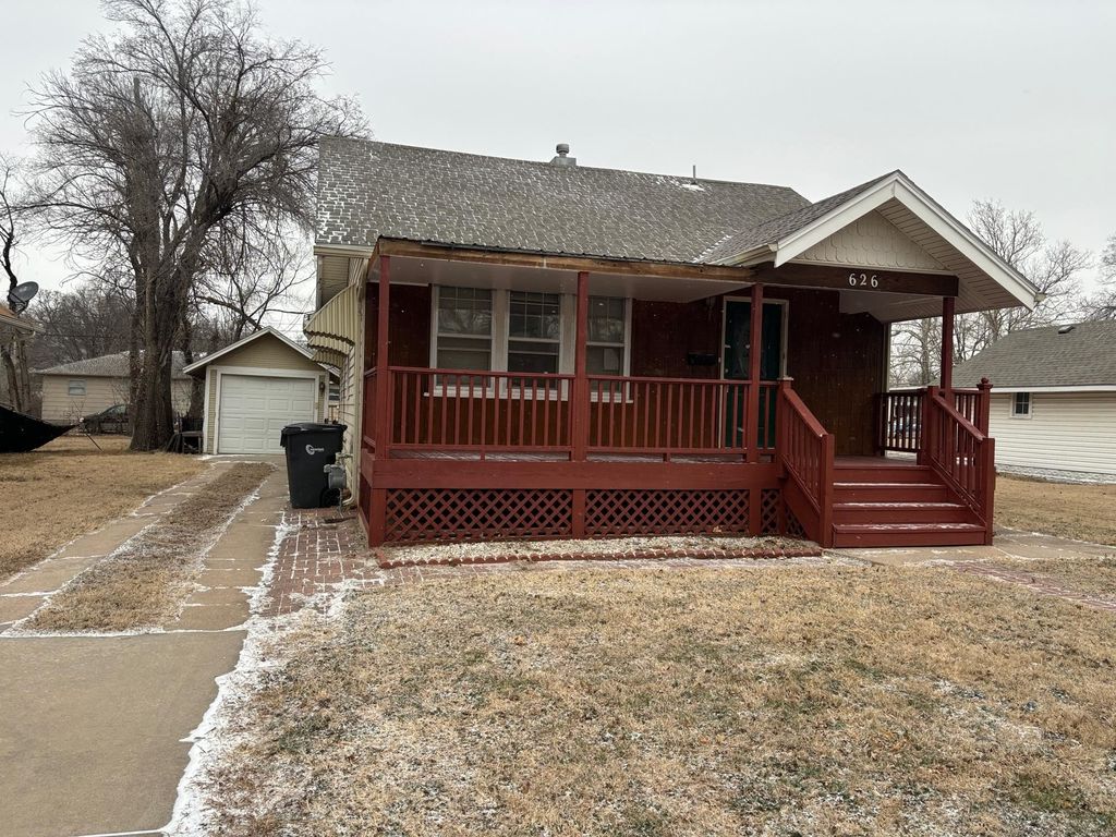626 SE 5th, Newton, KS 67114