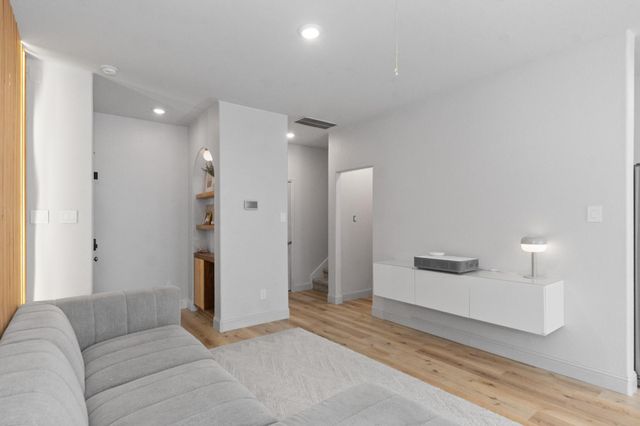 5426 Oriente Lane, Houston, TX 77023