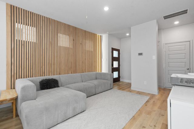 5426 Oriente Lane, Houston, TX 77023