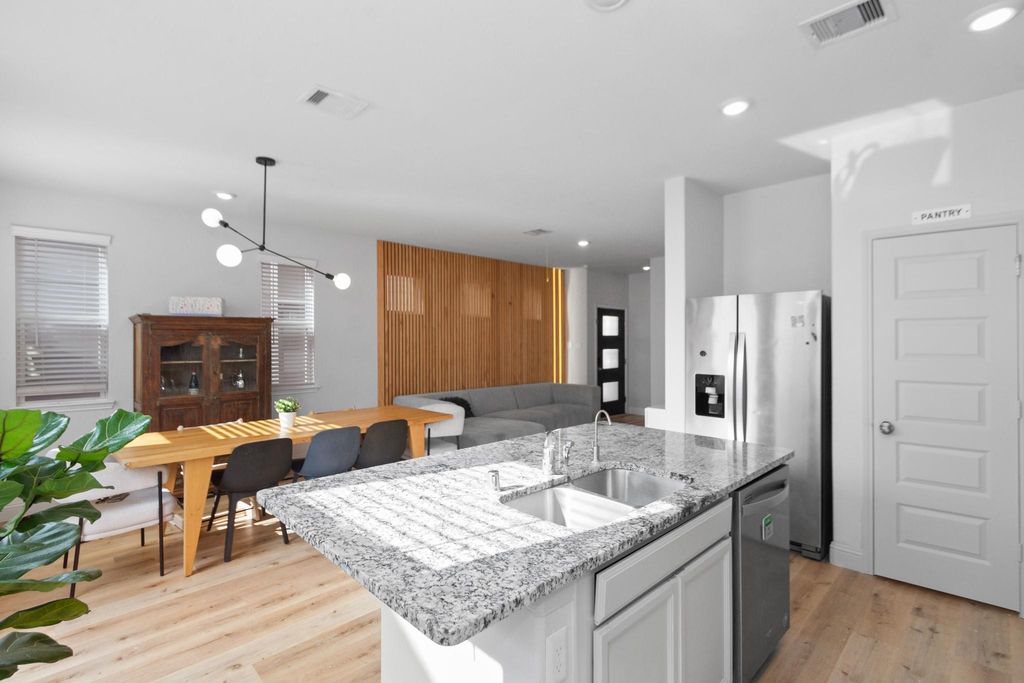 5426 Oriente Lane, Houston, TX 77023