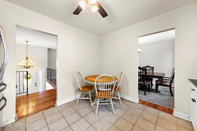 35 Chesapeake Road, Manalapan, NJ 07726
