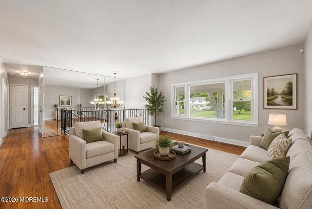 35 Chesapeake Road, Manalapan, NJ 07726