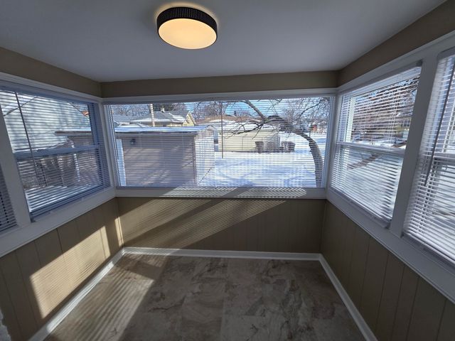 6547 Monroe Avenue, Hammond, IN 46324