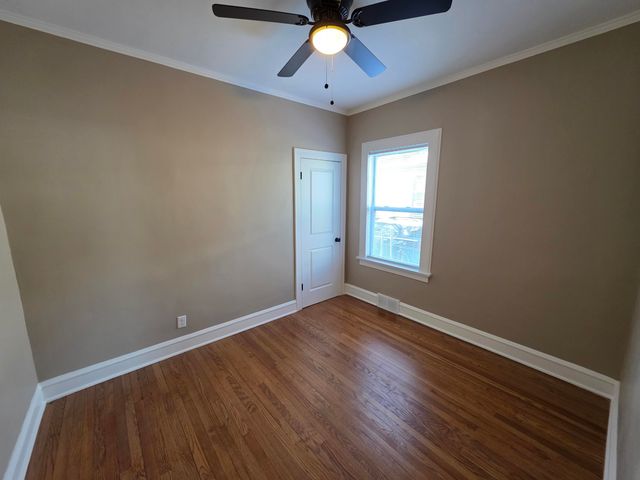 6547 Monroe Avenue, Hammond, IN 46324