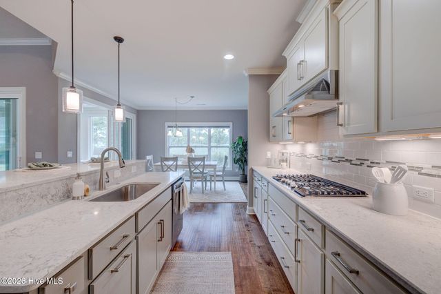 8711 Compass Pointe West Wynd NE, Leland, NC 28451