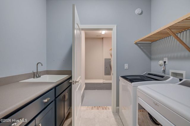 8711 Compass Pointe West Wynd NE, Leland, NC 28451