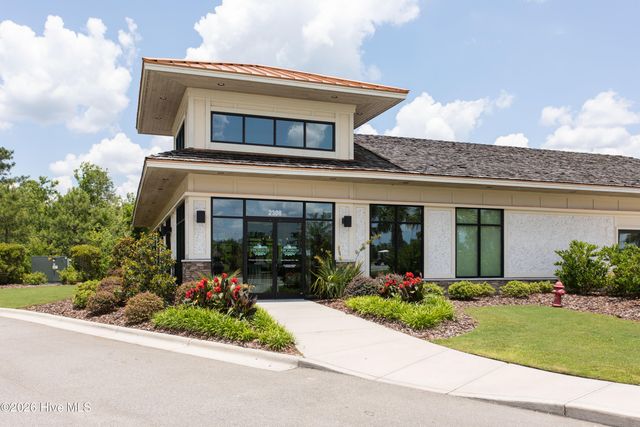 8711 Compass Pointe West Wynd NE, Leland, NC 28451