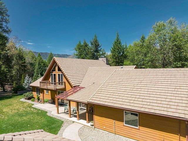 455 Dutcher Creek Road, Grants Pass, OR 97527