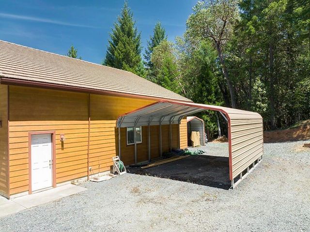 455 Dutcher Creek Road, Grants Pass, OR 97527