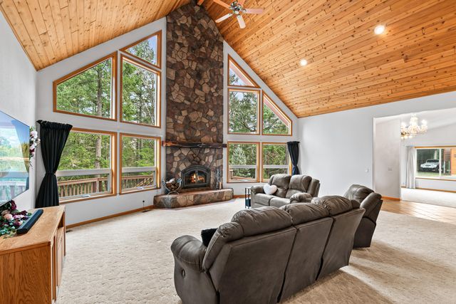 455 Dutcher Creek Road, Grants Pass, OR 97527