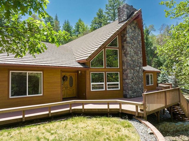 455 Dutcher Creek Road, Grants Pass, OR 97527