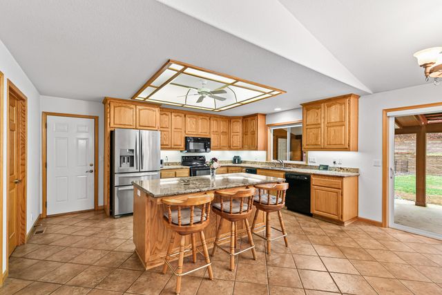 455 Dutcher Creek Road, Grants Pass, OR 97527