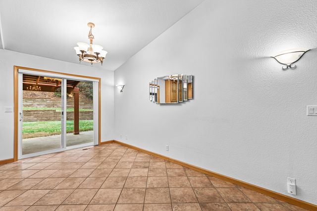 455 Dutcher Creek Road, Grants Pass, OR 97527