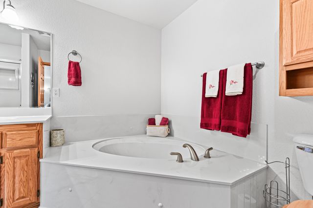 455 Dutcher Creek Road, Grants Pass, OR 97527