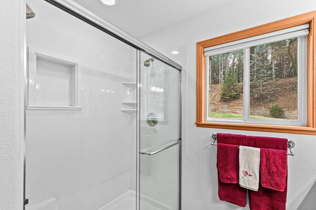 455 Dutcher Creek Road, Grants Pass, OR 97527