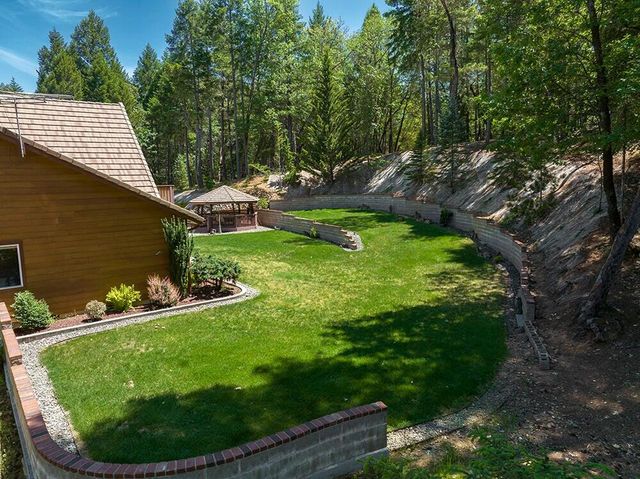 455 Dutcher Creek Road, Grants Pass, OR 97527
