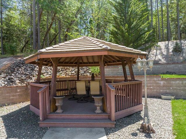 455 Dutcher Creek Road, Grants Pass, OR 97527