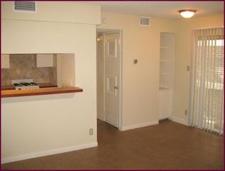 2612 Salado ST 102, Austin, TX 78705