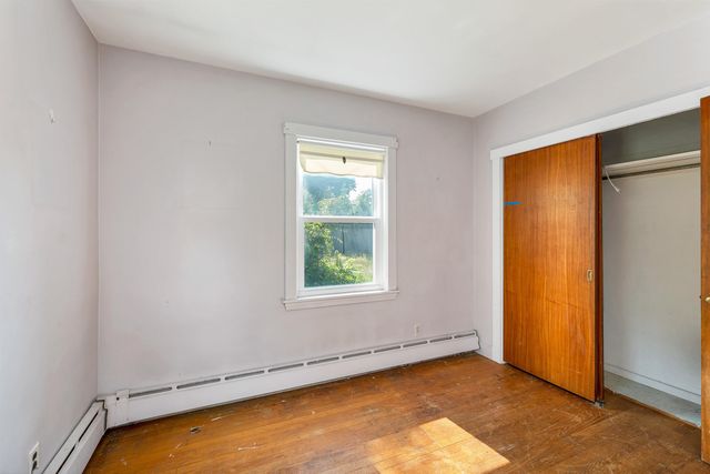 3 Pond Street, Newmarket, NH 03857