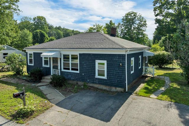 3 Pond Street, Newmarket, NH 03857