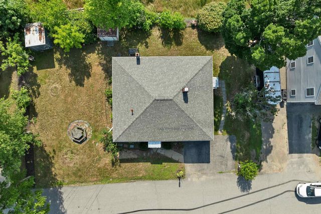 3 Pond Street, Newmarket, NH 03857