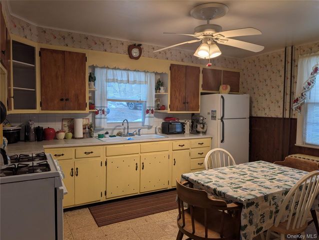 375 Route 304, Bardonia, NY 10954