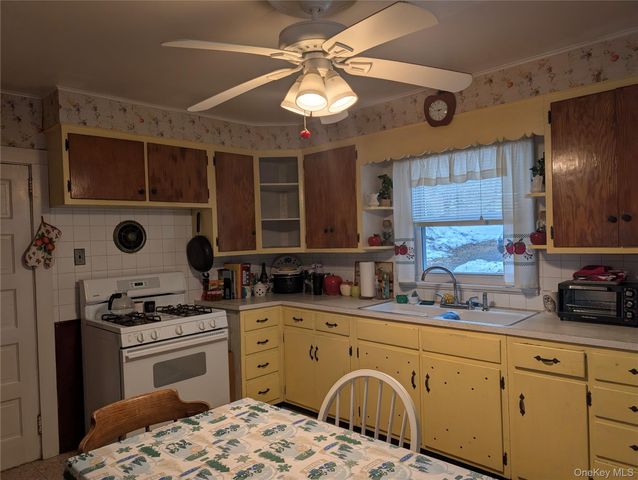 375 Route 304, Bardonia, NY 10954