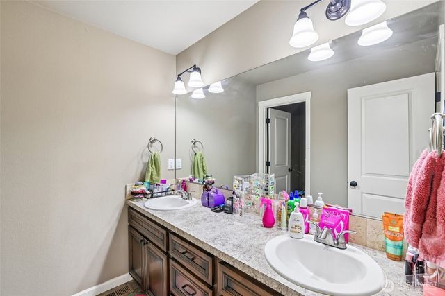 7110 NE 134th Street, Vancouver, WA 98686