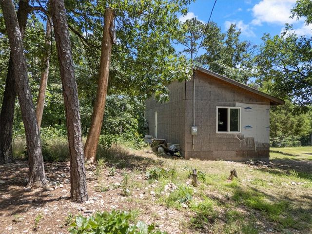 257 & 303 Stoppel Road, Eureka Springs, AR 72632