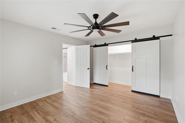 8346 NW Barrybrooke Drive, Kansas City, MO 64151