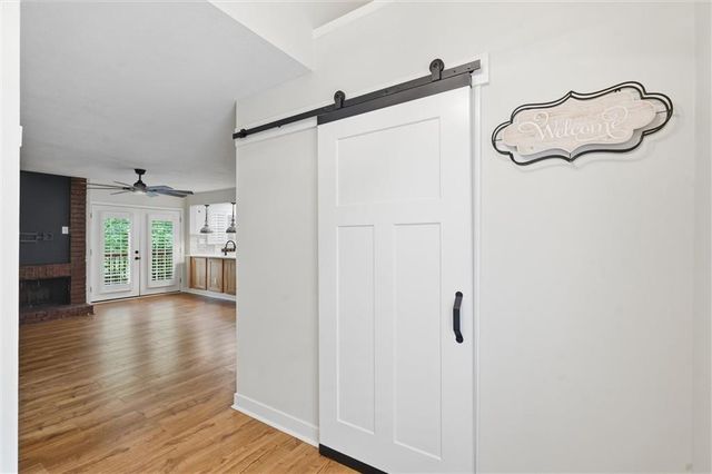 8346 NW Barrybrooke Drive, Kansas City, MO 64151