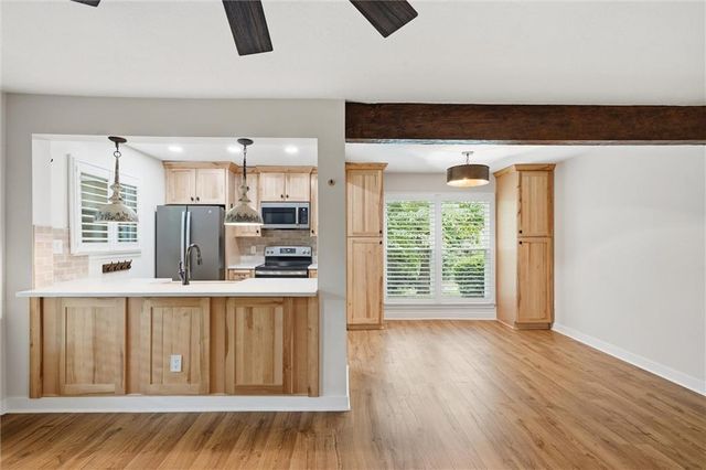 8346 NW Barrybrooke Drive, Kansas City, MO 64151
